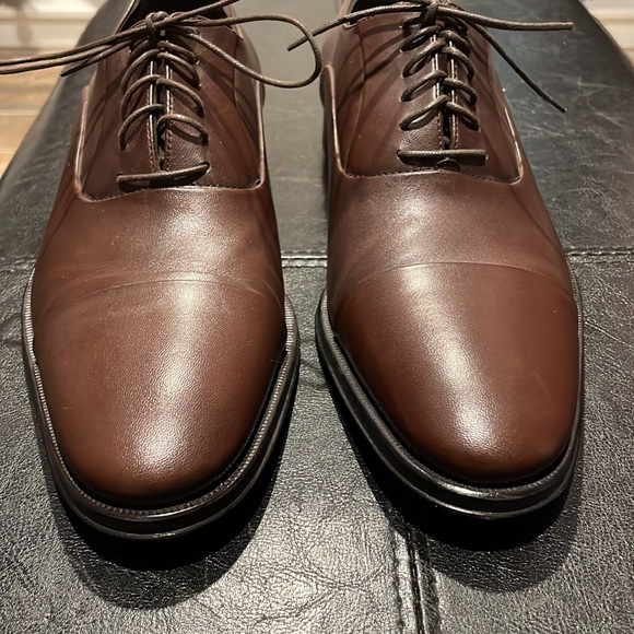 Brown lace up shoes - Picture 3 of 5